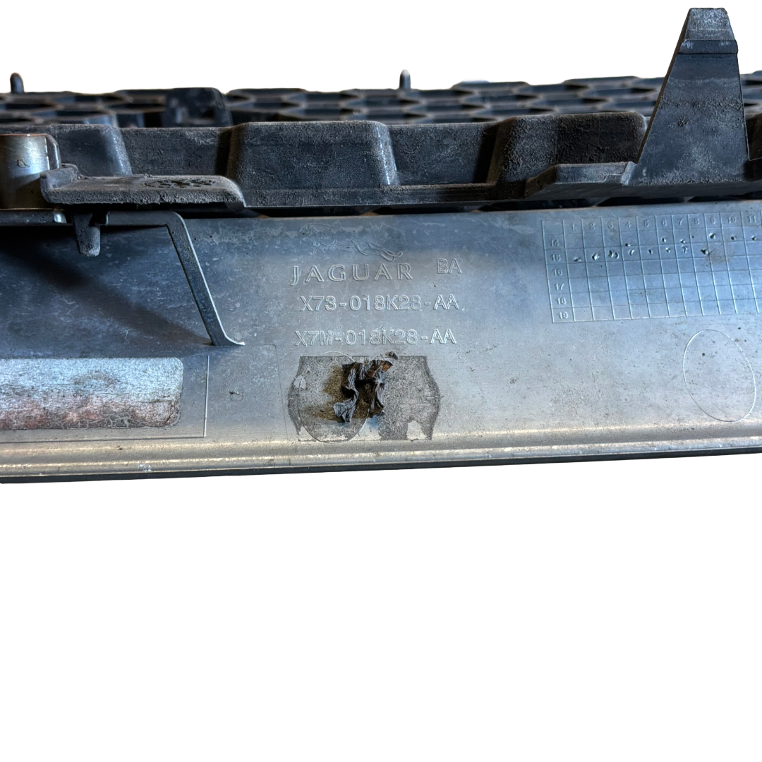 JAGUAR XE 2015> RADIATOR GRILLE (X7M018K28AA)