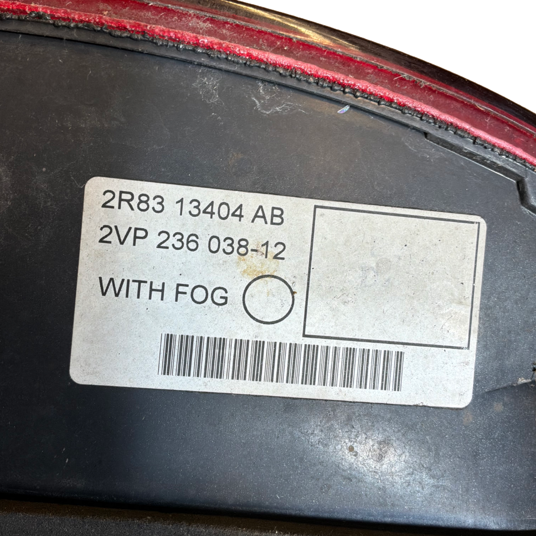 JAGUAR S-TYPE 1999-2008 O/S/R LAMP CLUSTER (2R8313404AB)