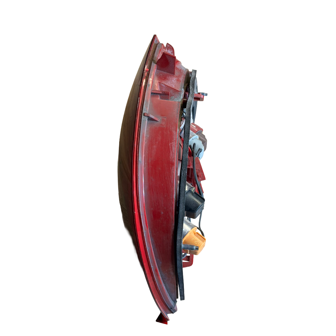 JAGUAR 2001-2008 X TYPE O/S/R TAIL LIGHT LAMP ESTATE
