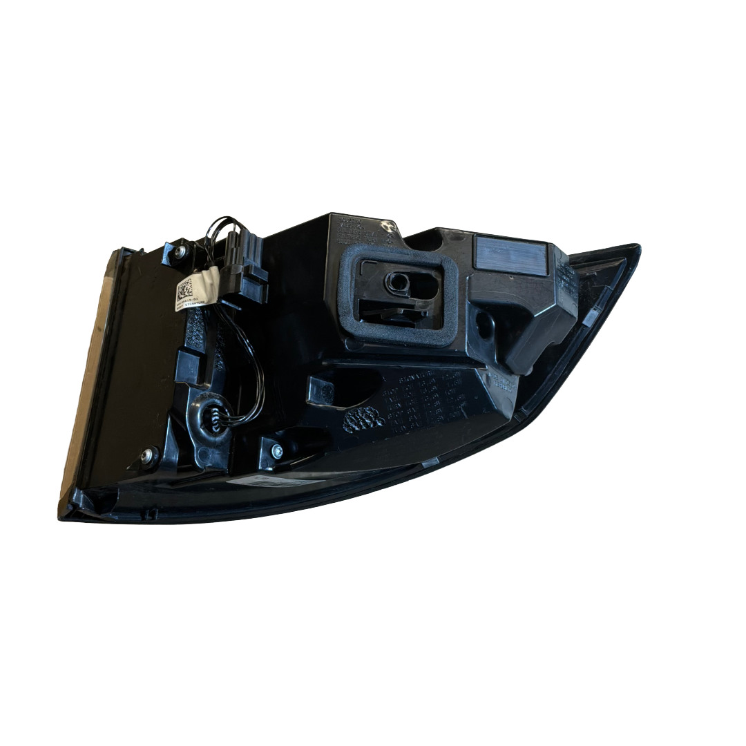 LAND ROVER DISCOVERY 2015> N/S/R OUTER LAMP UNIT