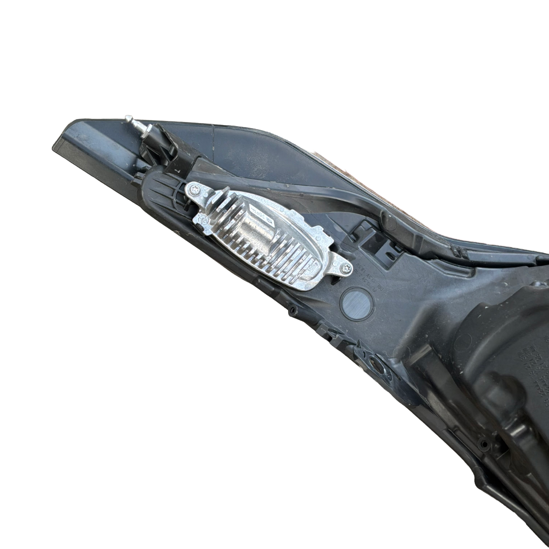 LAND ROVER DISCOVERY 5 2017> LED MATRIX O/S/F HEADLAMP ASSY (MY4213W029GB)