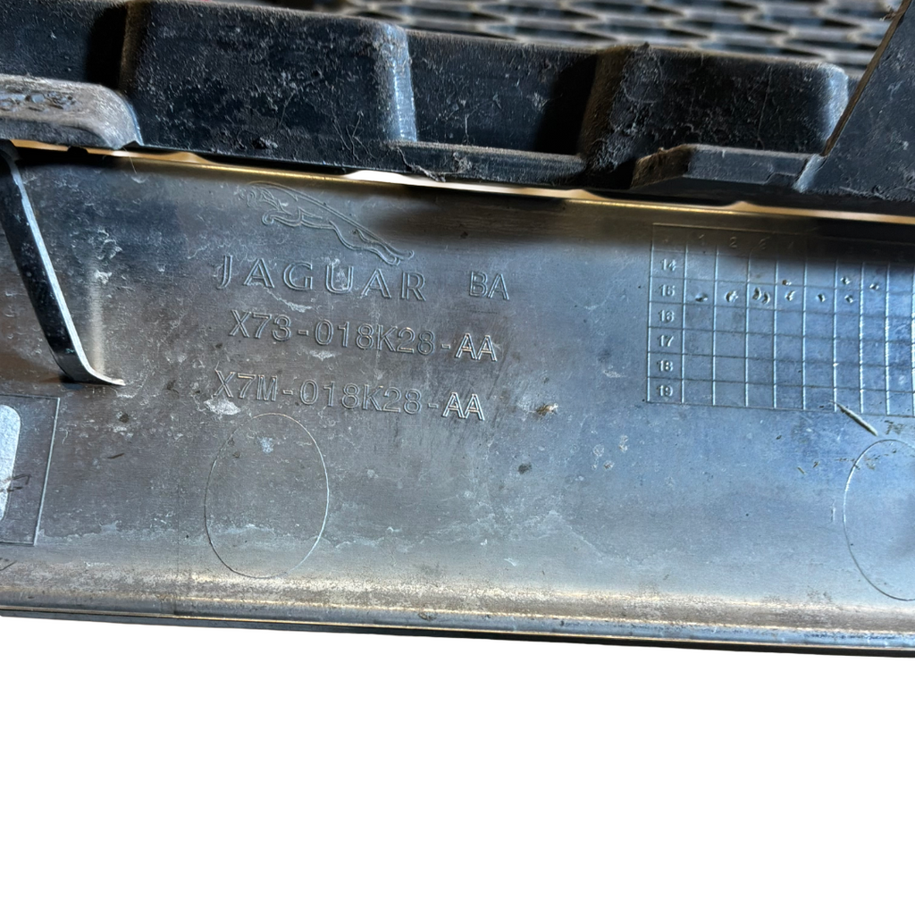 JAGUAR XE 2015> RADIATOR GRILLE (X7M018K28AA)