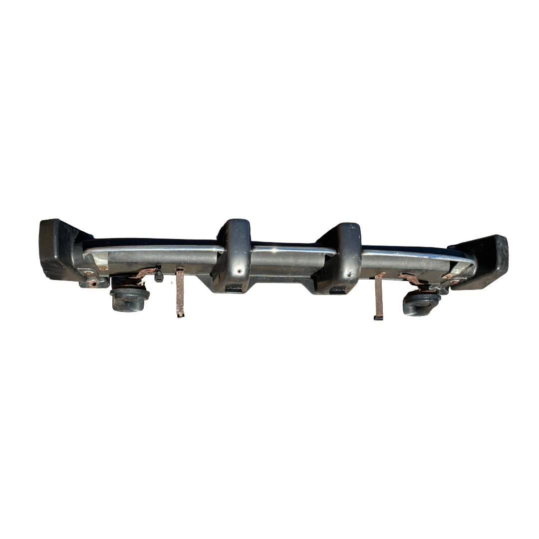 JAGUAR XK8 (X100) FRONT BUMPER & CHROME CRASH BAR (HJE6468ADW)