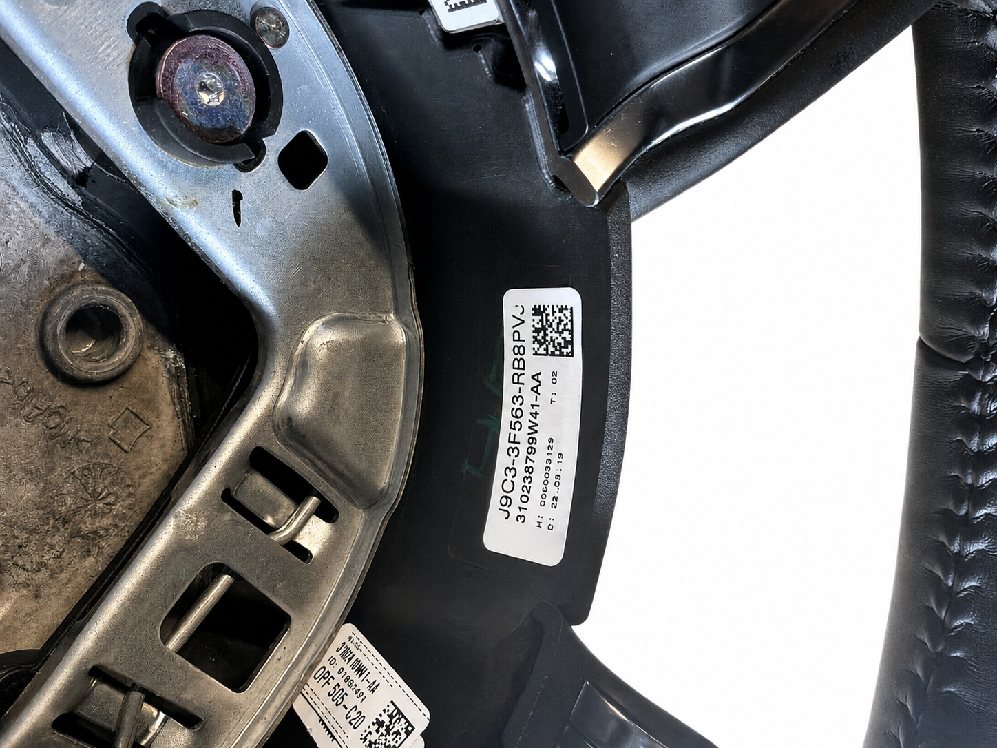 JAGUAR E-PACE/F-PACE/XF/XE LEATHER STEERING WHEEL.