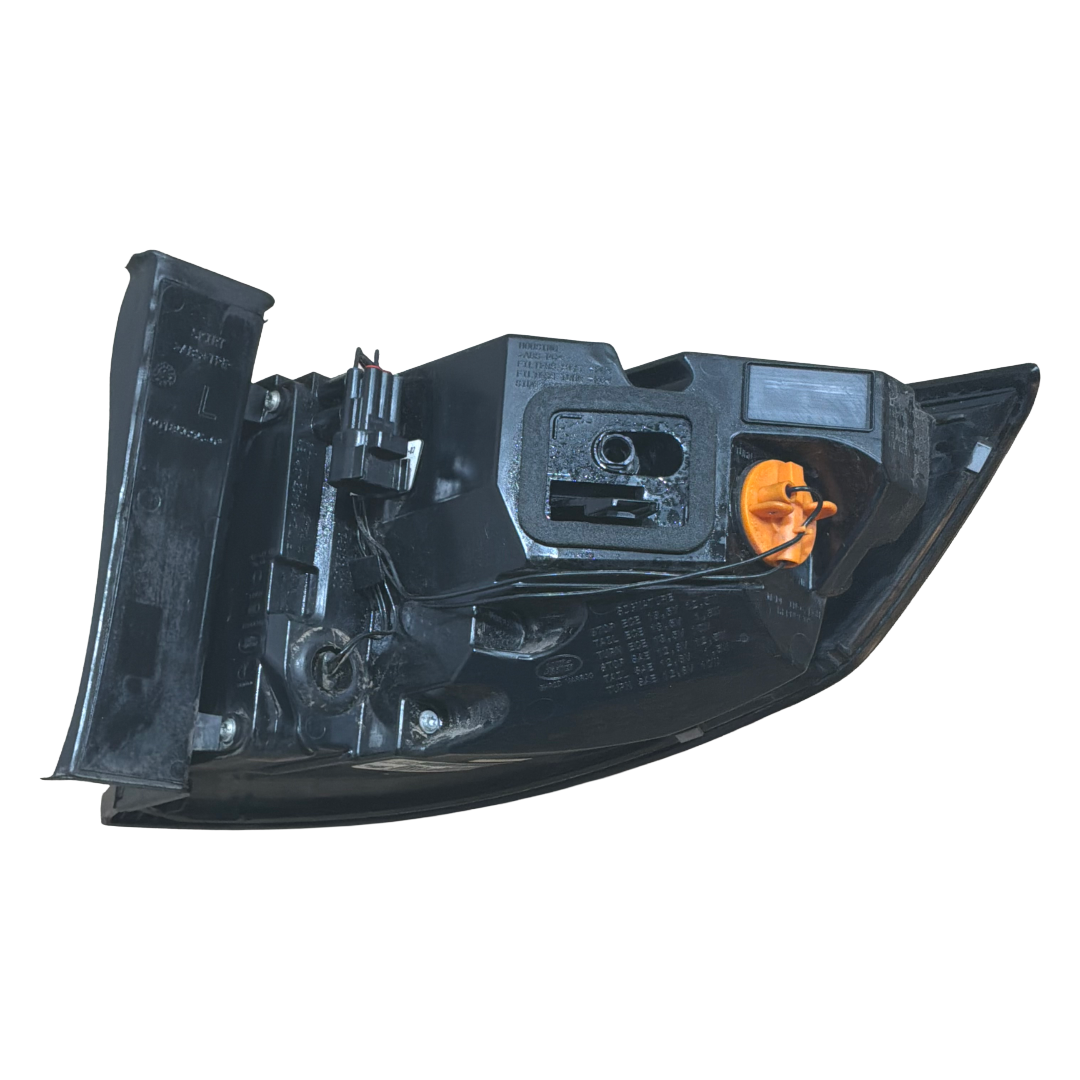 LAND ROVER DISCOVERY SPORT 2015> N/S/R OUTER TAIL LAMP ASSY (FK7213405AG)