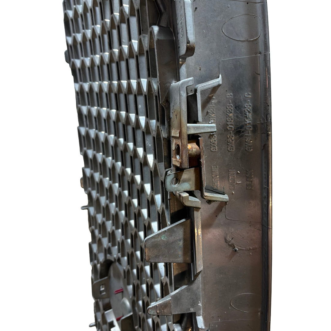 JAGUAR XF (X260) CHROME RADIATOR GRILLE (GX6M018K28A)