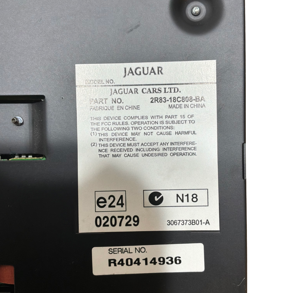 JAGUAR PREMIUM SOUND AMPLIFIER (2R8318C808BA)