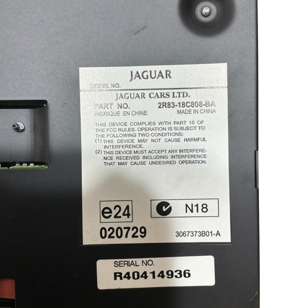 JAGUAR PREMIUM SOUND AMPLIFIER (2R8318C808BA)