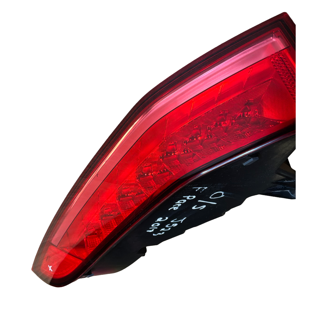JAGUAR F-PACE X761 O/S/R OUTER TAIL LIGHT 2019 (HK8313404AH)