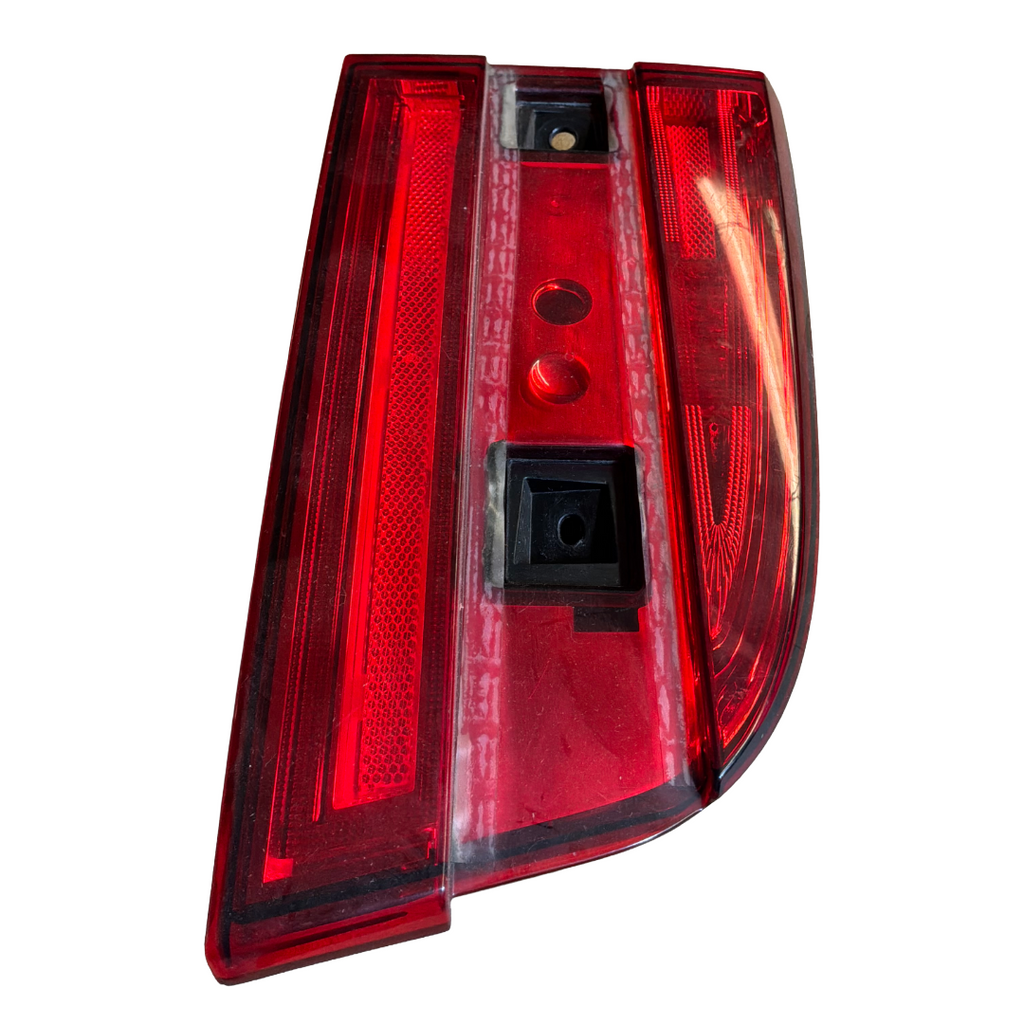 JAGUAR XF 2009-2015 N/S/R INNER TAIL / FOG LAMP (DX2315K273AE)
