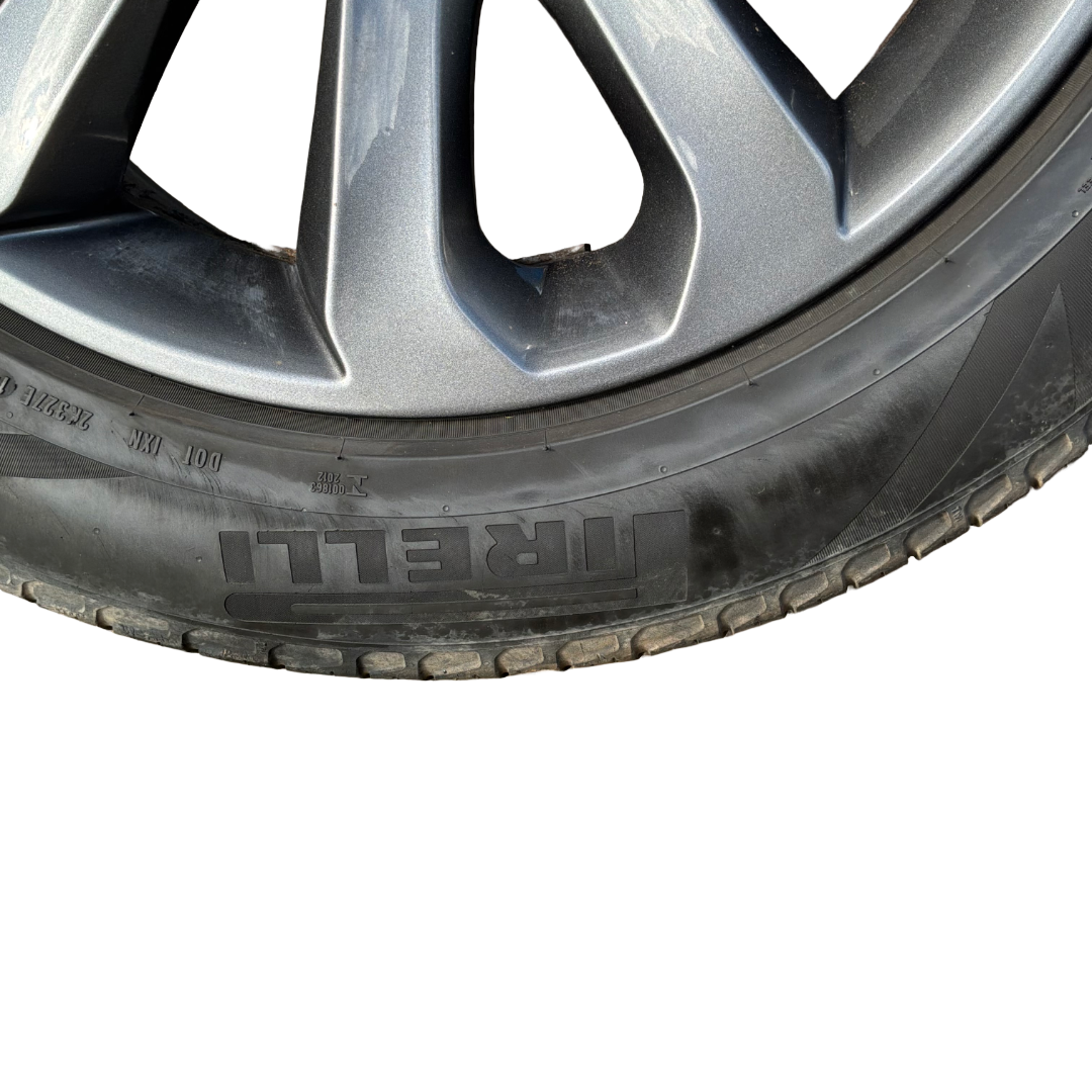 RANGE ROVER 20" SPLIT SPOKE ALLOYS X4 WITH TYRES (CK521007DA)