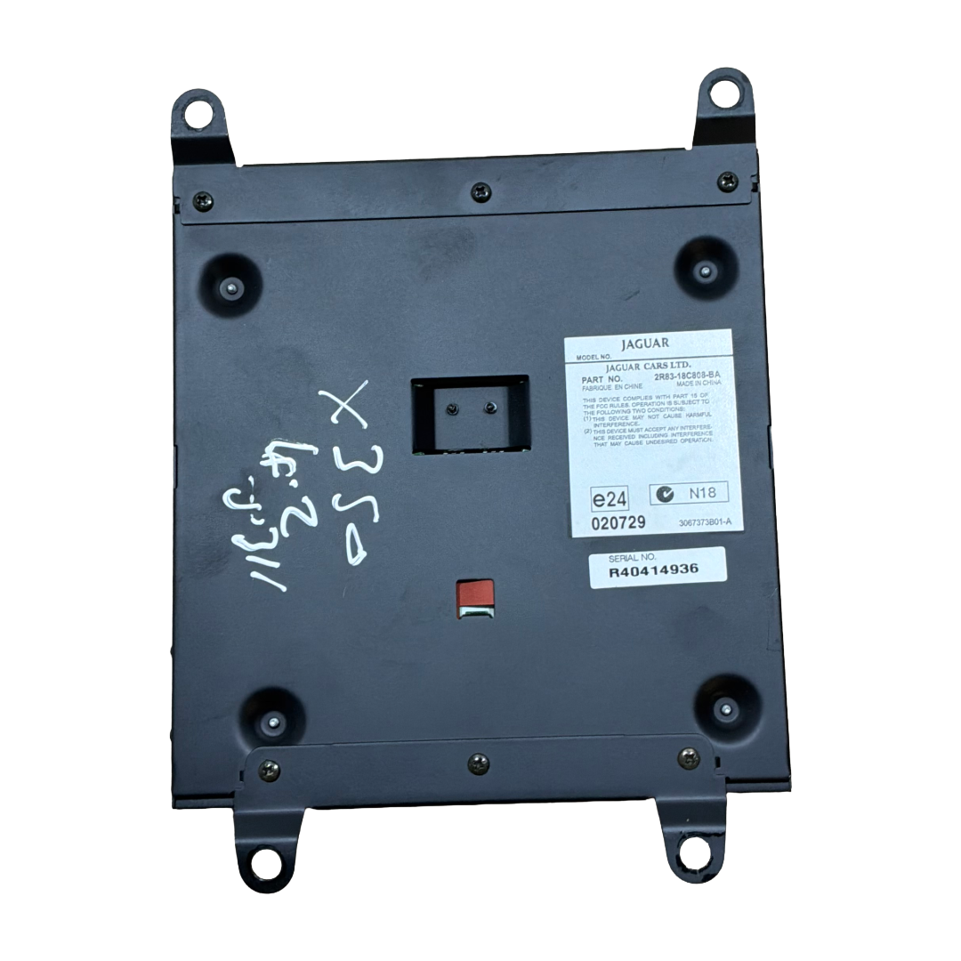 JAGUAR PREMIUM SOUND AMPLIFIER (2R8318C808BA)