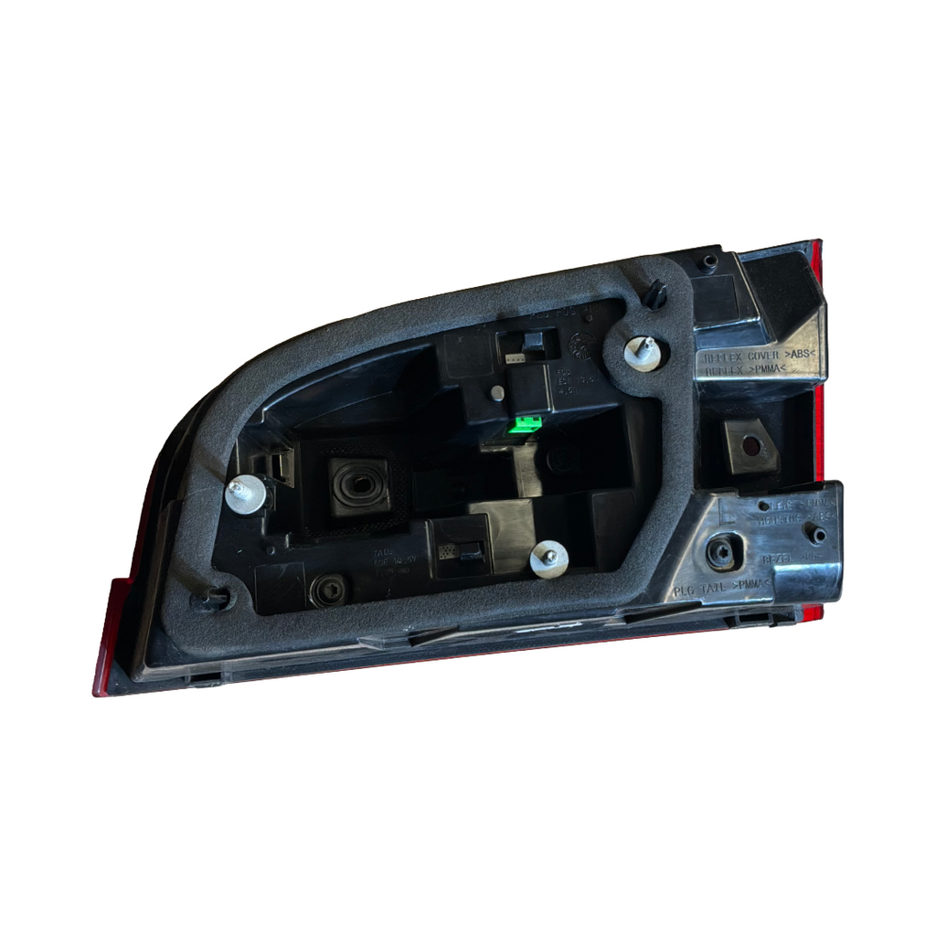 JAGUAR XF 2009-2015 N/S/R INNER TAIL / FOG LAMP (DX2315K273AE)