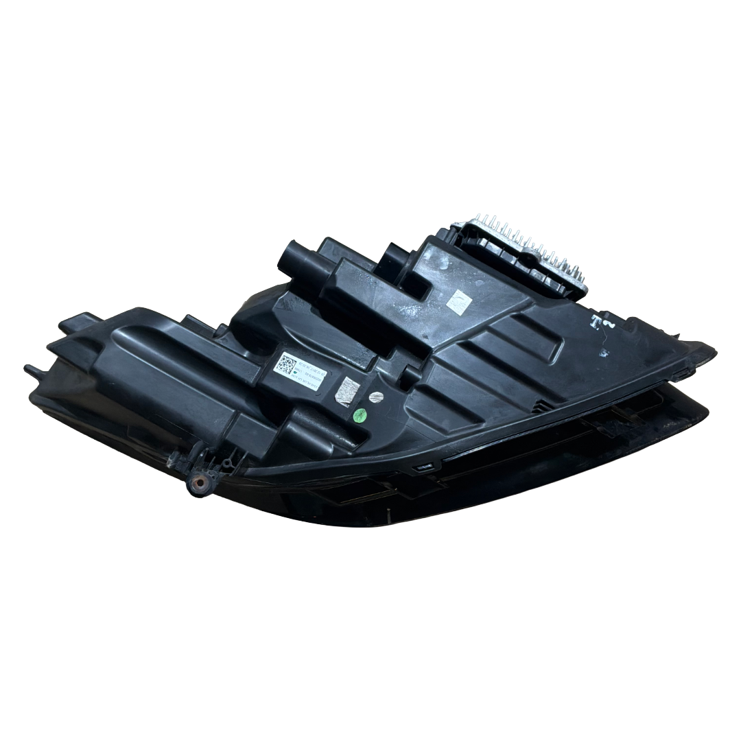 JAGUAR E-PACE 2017> N/S/F LED HEADLAMP (J9C313W030AD)