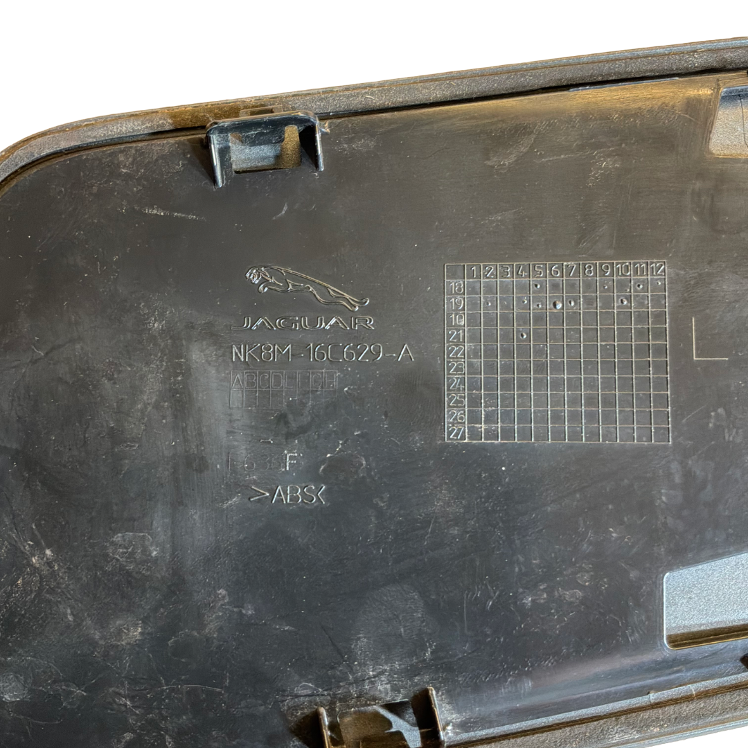 JAGUAR F-PACE SVR (X761) SET OF BONNET GRILLS DORCHESTER GREY (KK8M16C628AF / KK8M16C629AF)