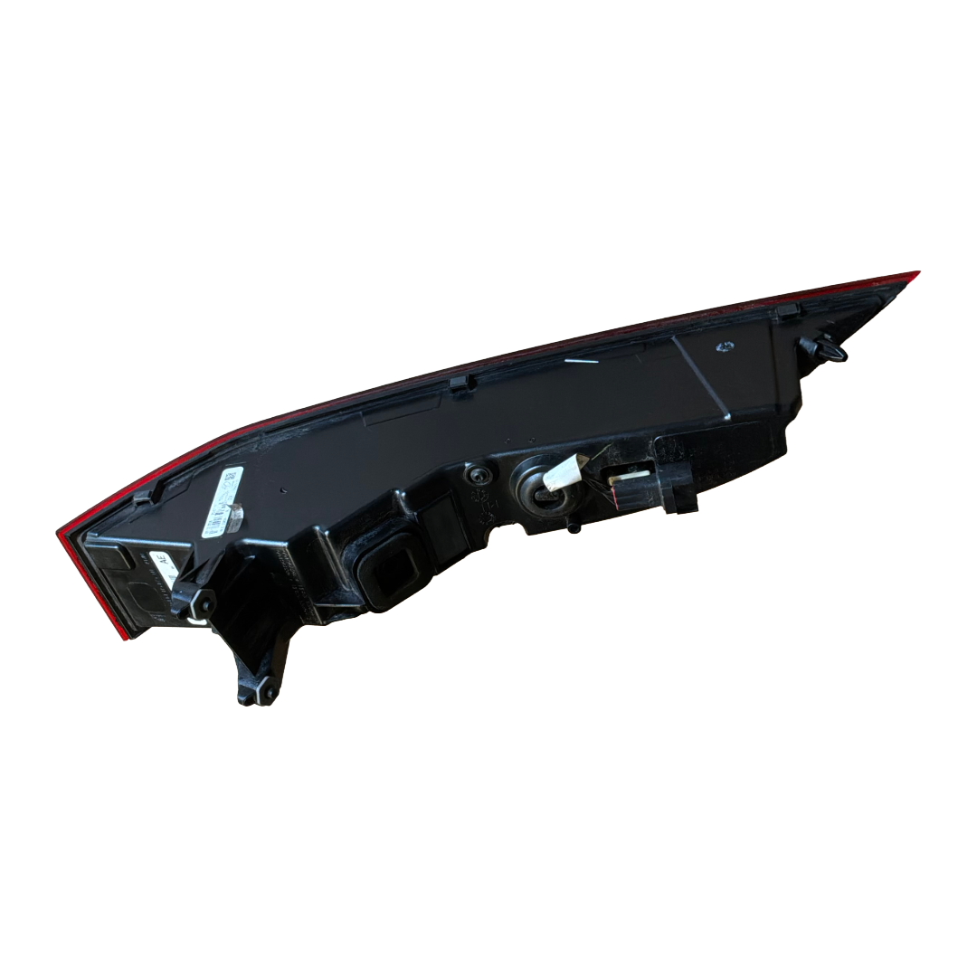 JAGUAR F-PACE X761 O/S/R OUTER TAIL LIGHT 2019 (HK8313404AH)