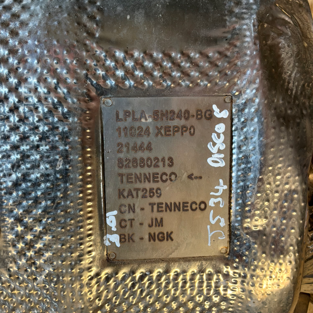 JAGUAR / LAND ROVER DIESEL CATALYTIC COVERTER GENUINE OEM (LPLA5H240BG)