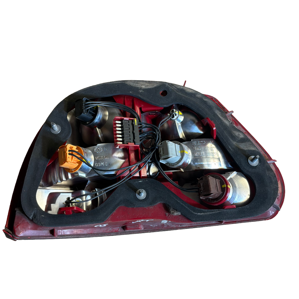 JAGUAR 2001-2008 X TYPE O/S/R TAIL LIGHT LAMP ESTATE