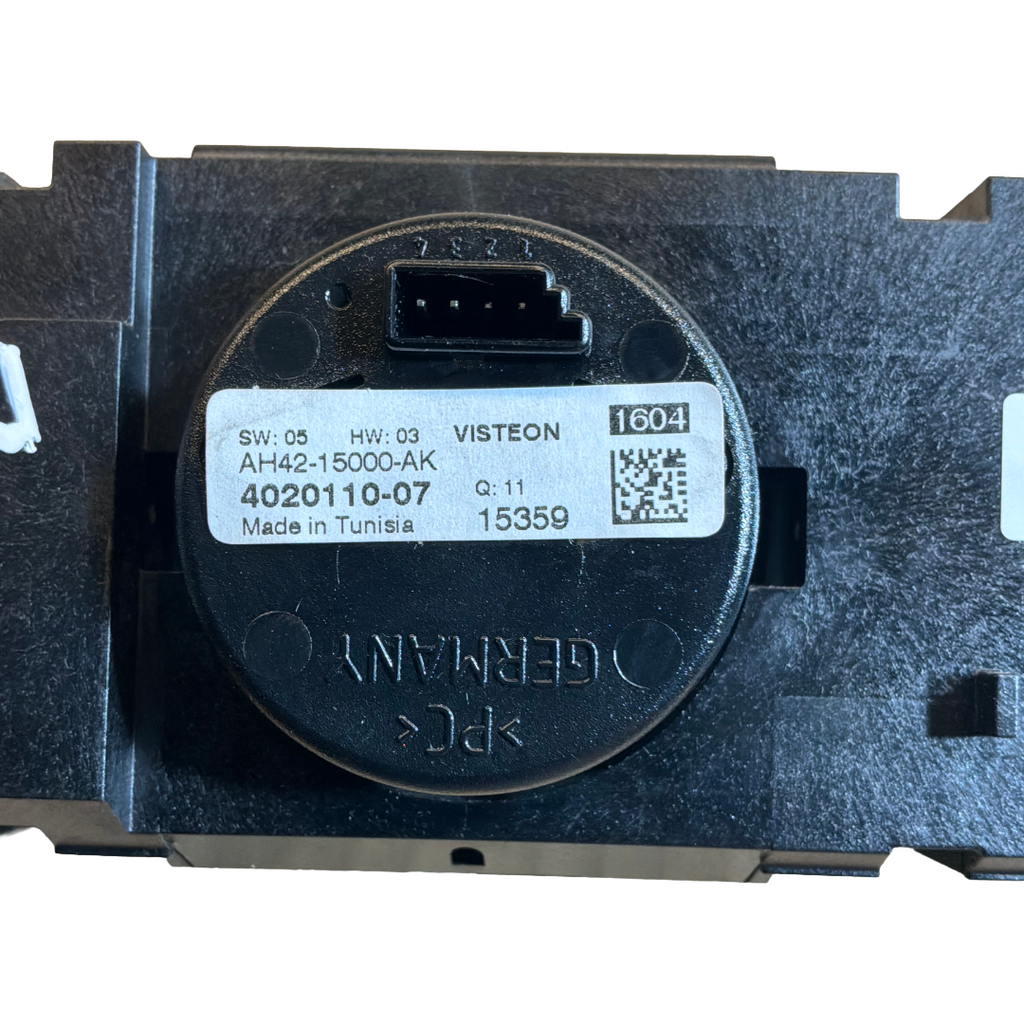 LAND ROVER SPORT 2010-2013 / DISCOVERY 4 2010-2016 RADIO CONTROLS (CH2218C858BB)