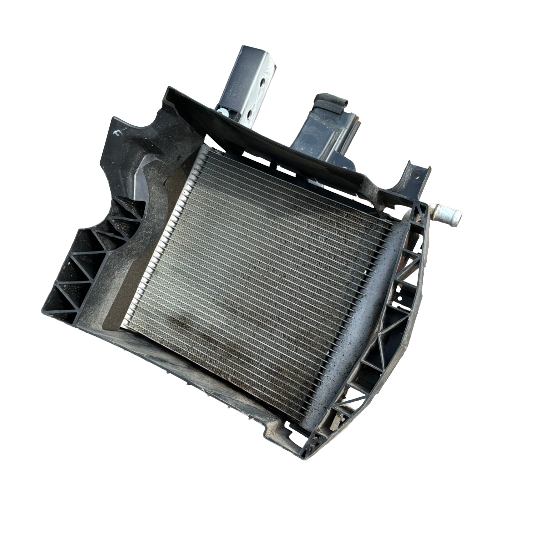 LAND ROVER GENUINE OEM RADIATOR ASSY (FPLA8D048AA)