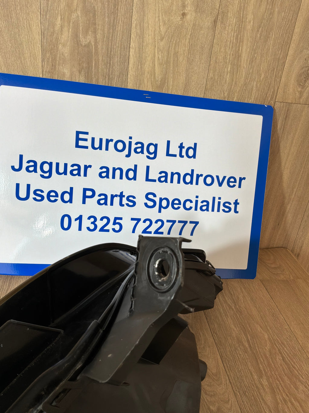 RANGE ROVER VELAR N/S/F LED COMBINATION LAMP (J8A213W030DE)