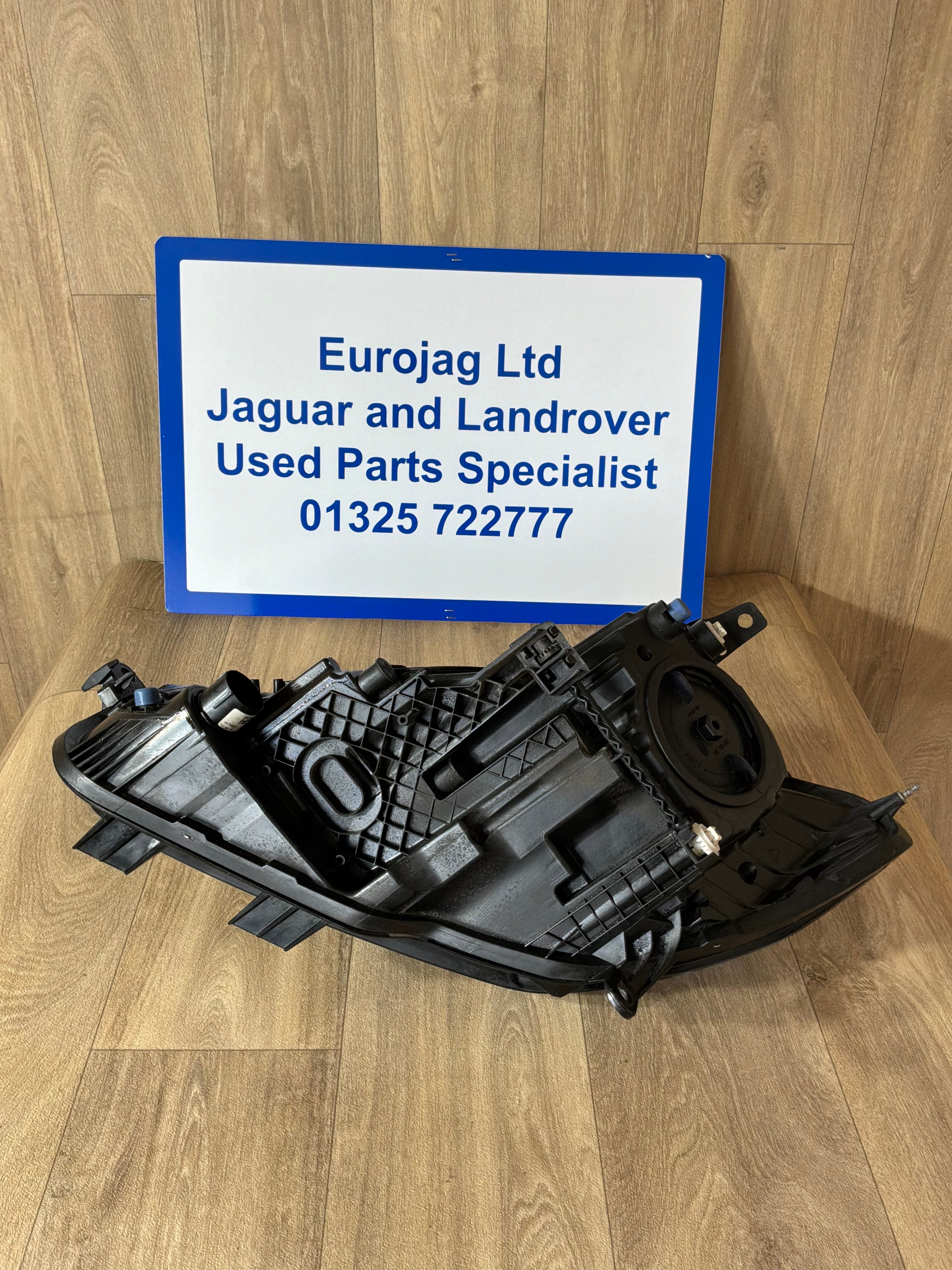 JAGUAR XE 2015> O/S/F LED & HALOGEN COMBINATION LAMP (GX7313W029GE)