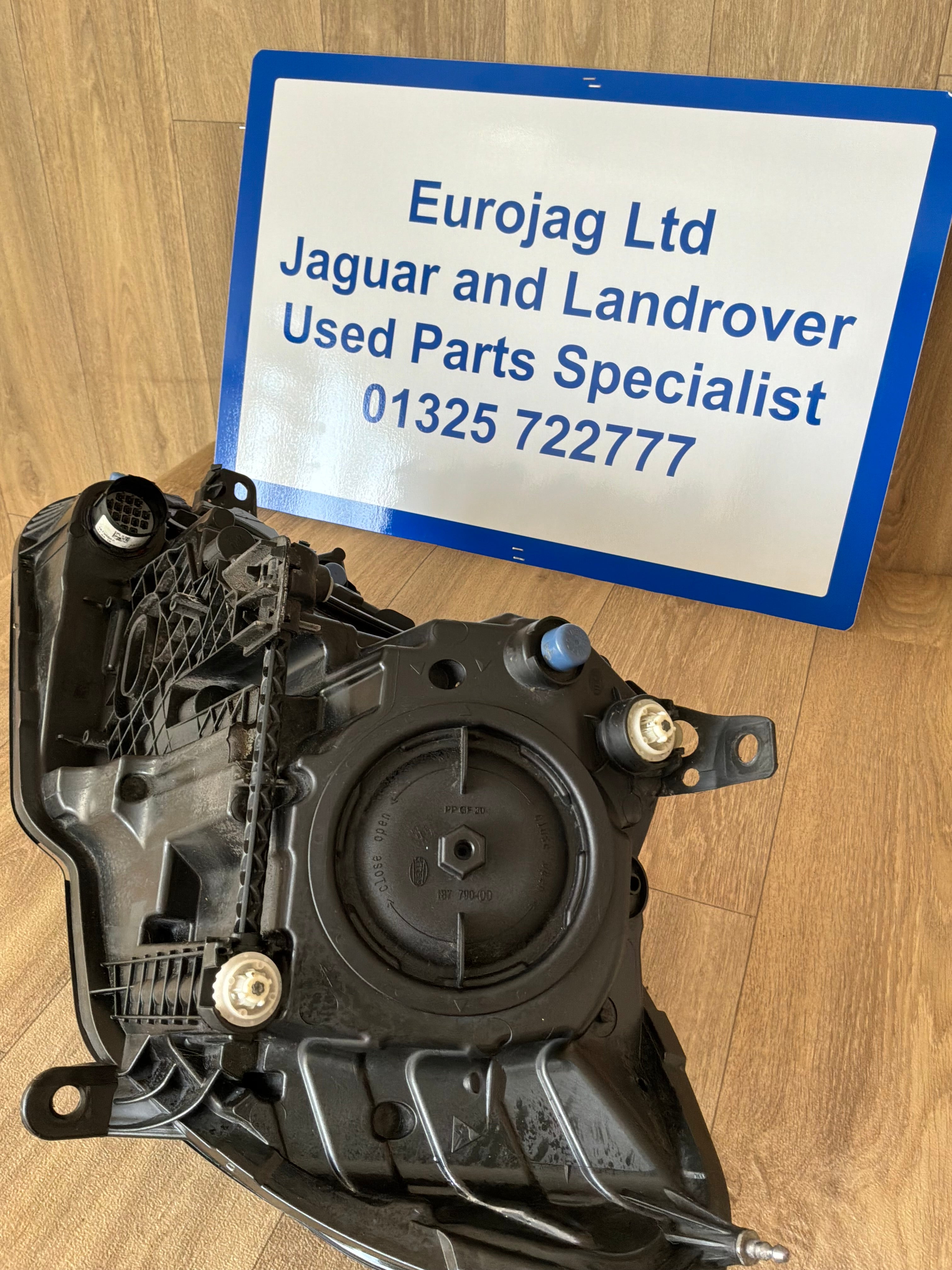JAGUAR XE 2015> O/S/F LED & HALOGEN COMBINATION LAMP (GX7313W029GE)