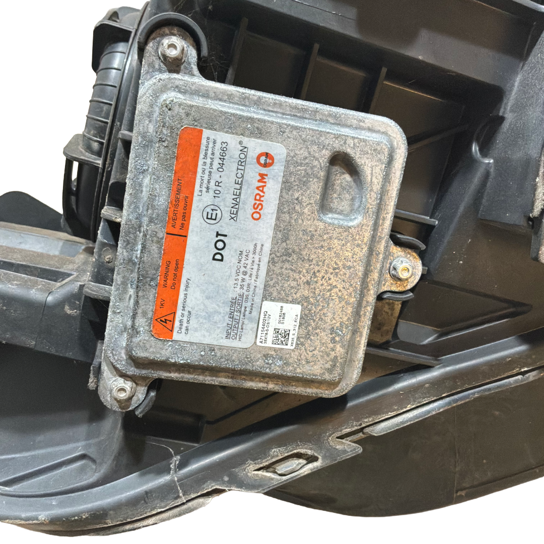 LAND ROVER DISCOVERY SPORT L550 N/S/F HEADLAMP (FK7213W030DG)