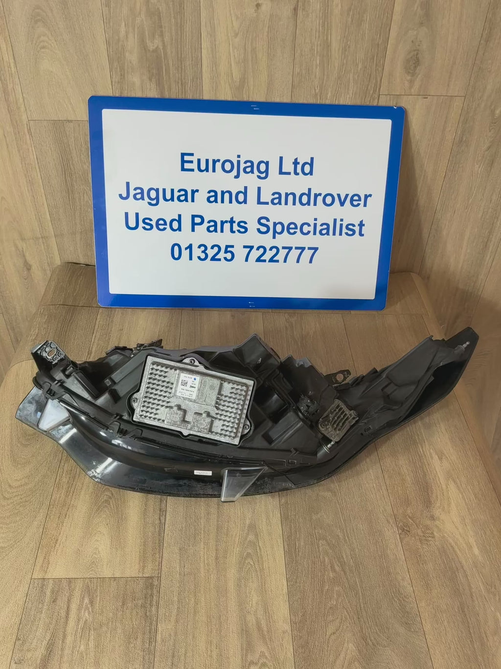 LAND ROVER DISCOVERY 2015> O/S/F ADAPTIVE LED HEADLAMP ASSY